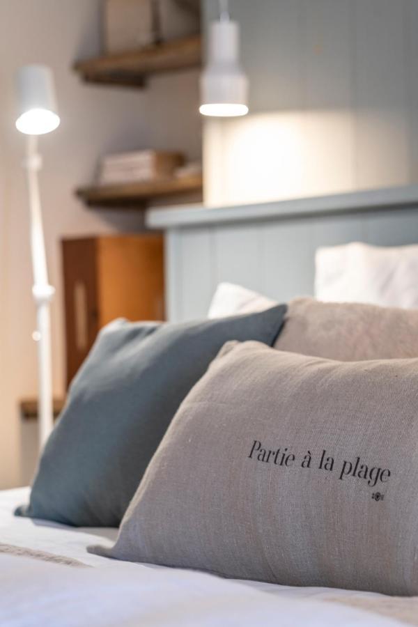 B&B Le Carre 1705 อ็องกูแล็งส์-ซูร์-แมร์ ภายนอก รูปภาพ